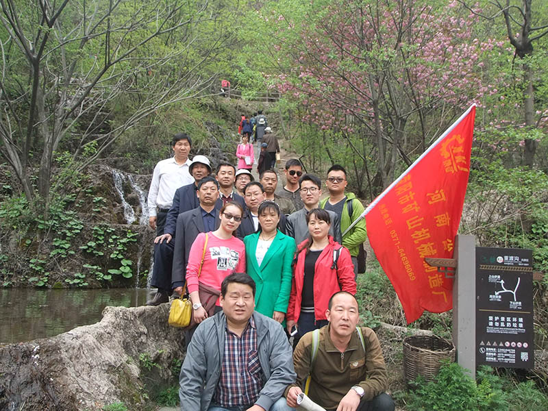 滎陽礦山機(jī)械廠春季旅游